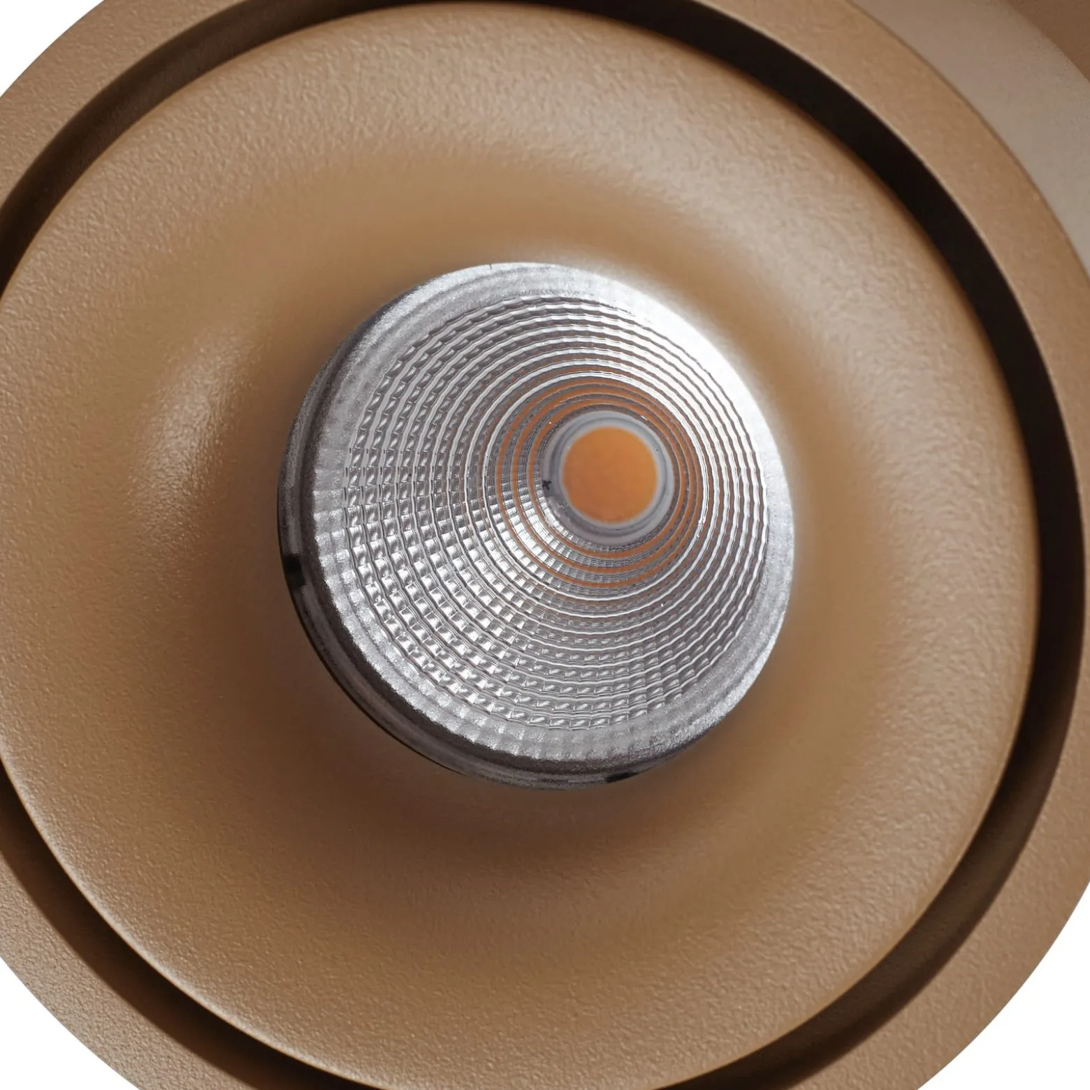 Arcchio LED-Deckenstrahler Rotari, braun, 1-flg., 8,9W