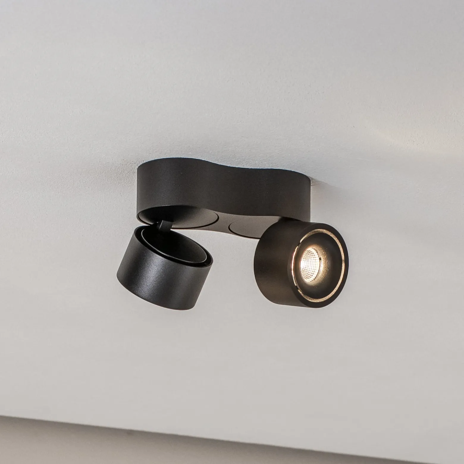 Arcchio LED-Deckenstrahler Rotari, 1240lm, 2-flg., schwarz