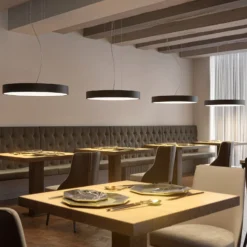 Arcchio LED-Hängelampe Noabelle, Ø 80 cm, schwarz, Metall