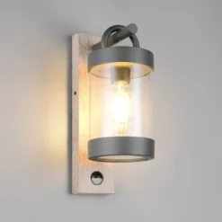 Außenwandlampe Sambesi, Holzoptik, Aludruckguss, Sensor
