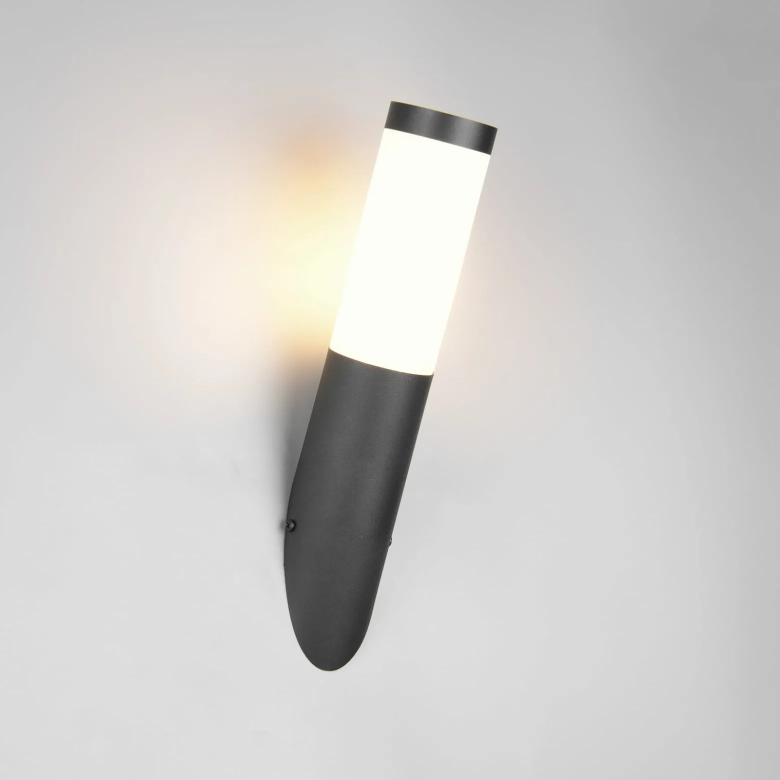 Außenwandlampe Trioto, schwarz matt, Höhe 39 cm, Edelstahl