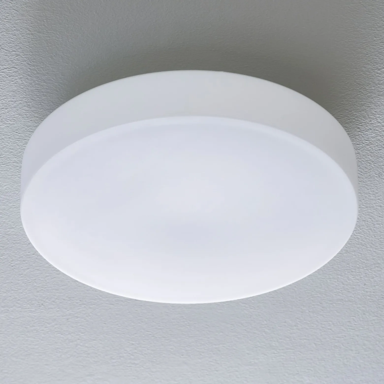 BEGA 50652 LED-Deckenleuchte Opalglas 3.000K Ø39cm