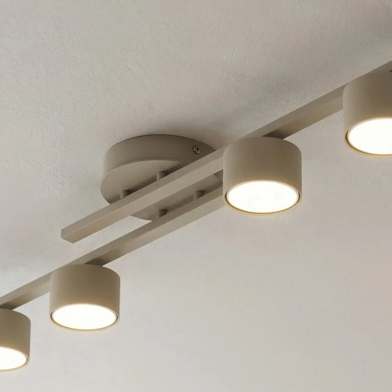 Deckenleuchte FRAGMENT, beige, Länge 87 cm, 4-flg., Metall