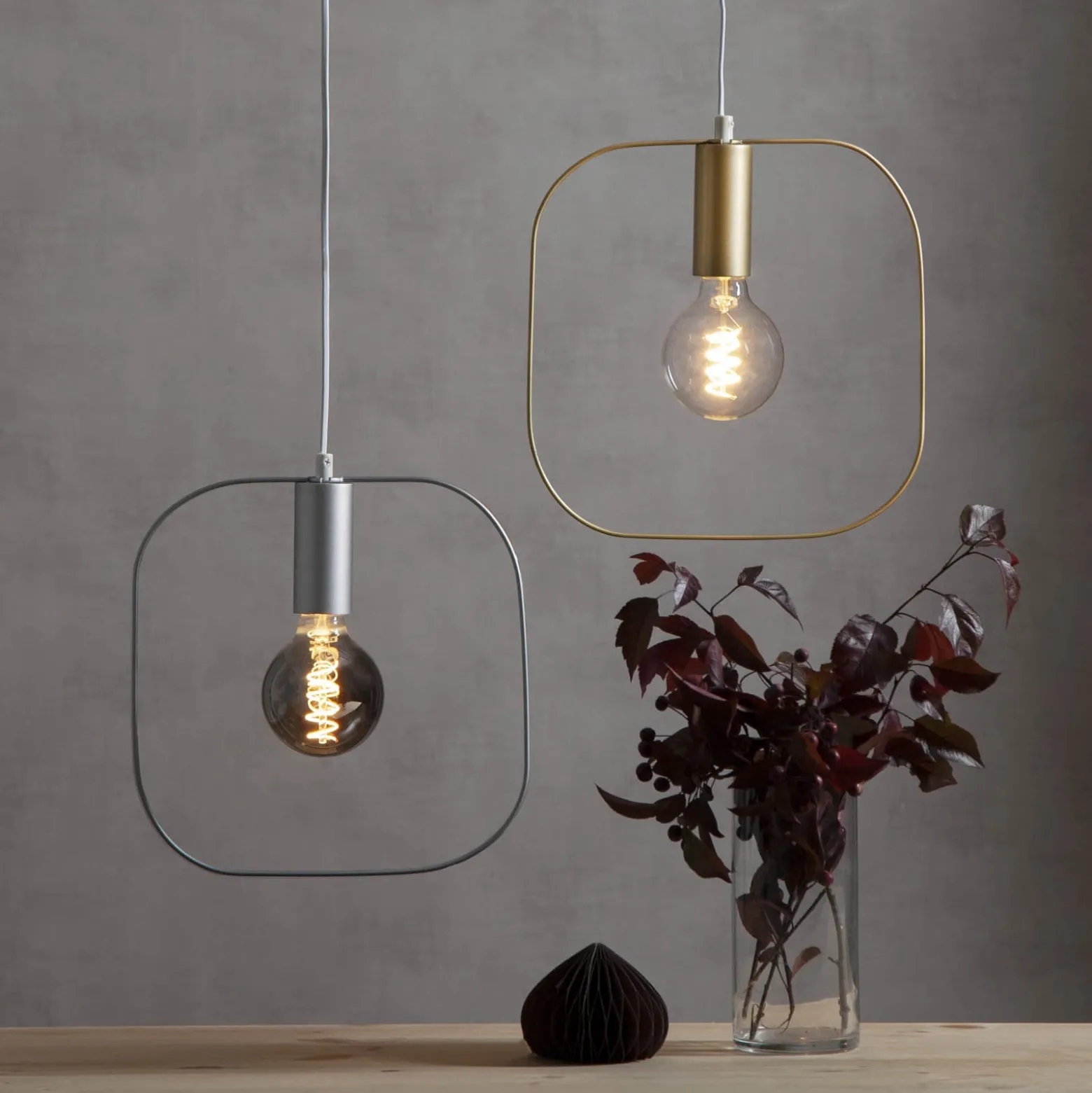 Deko-Hängeleuchte Shape mit Quadrat, silber