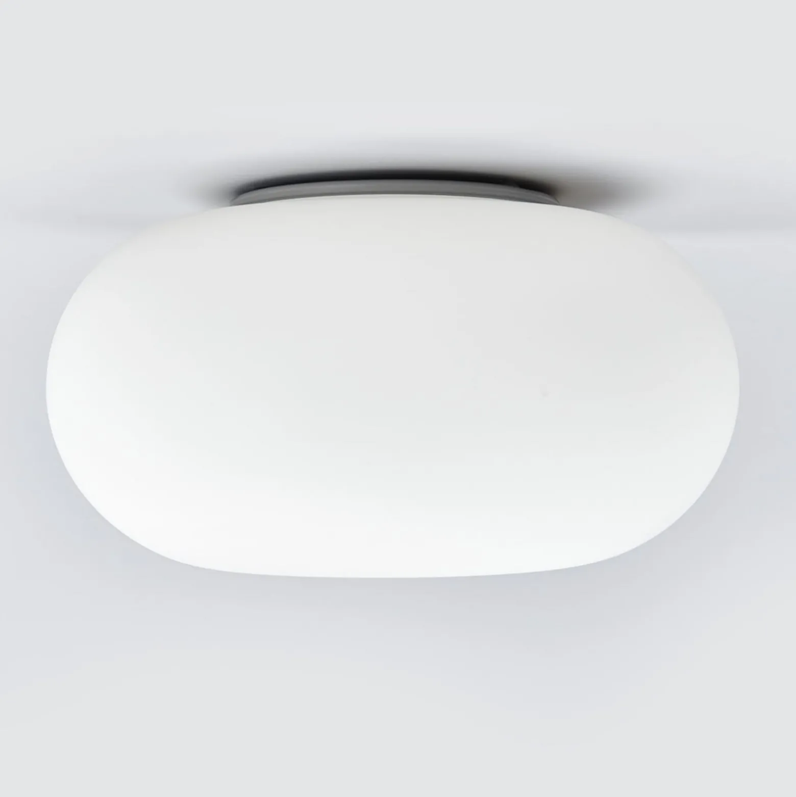 Dezente Deckenleuchte Optica 35 cm