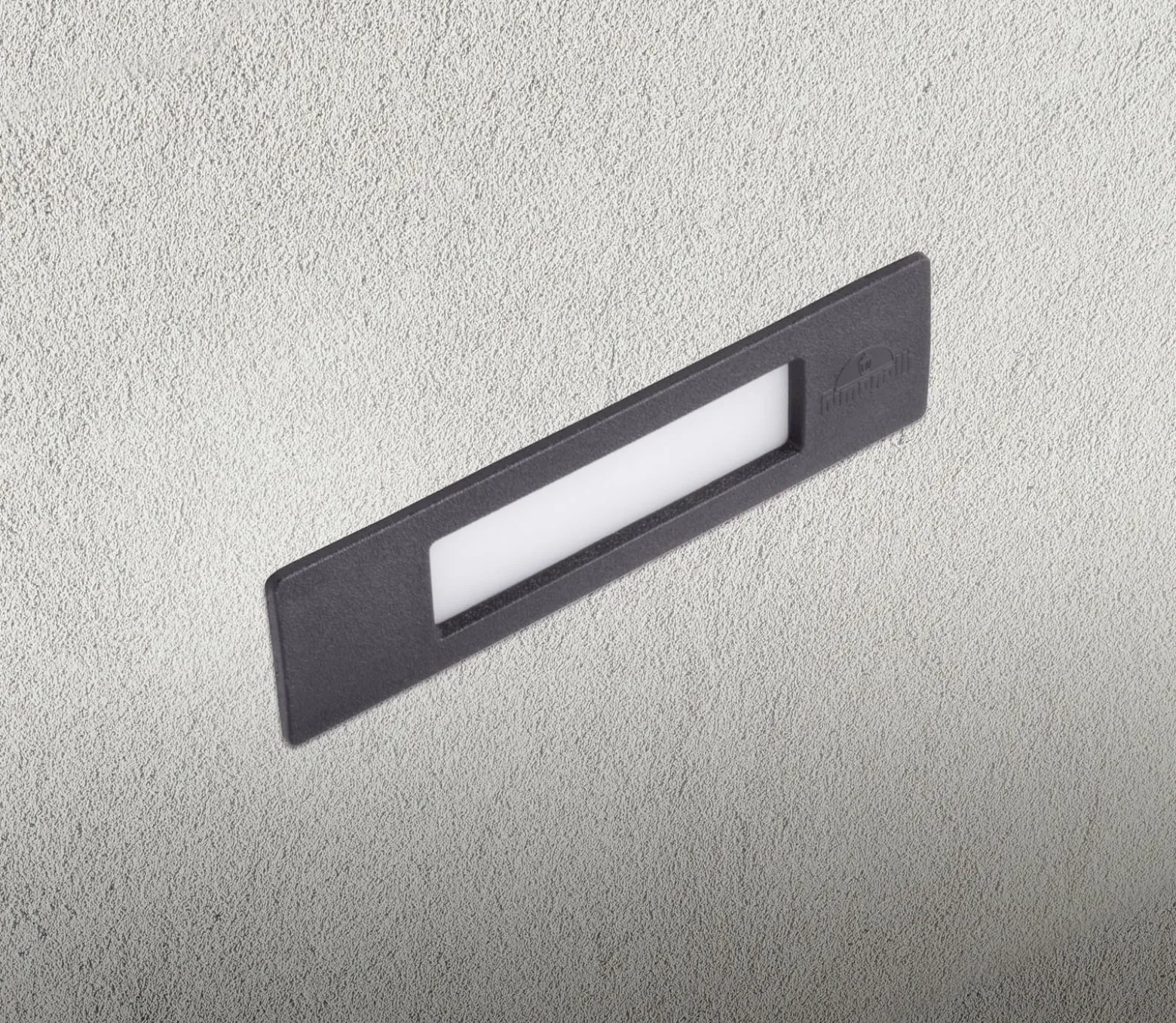 Einbauleuchte Nina IP55 schwarz/opal 19 cm R7S CCT Kunstharz