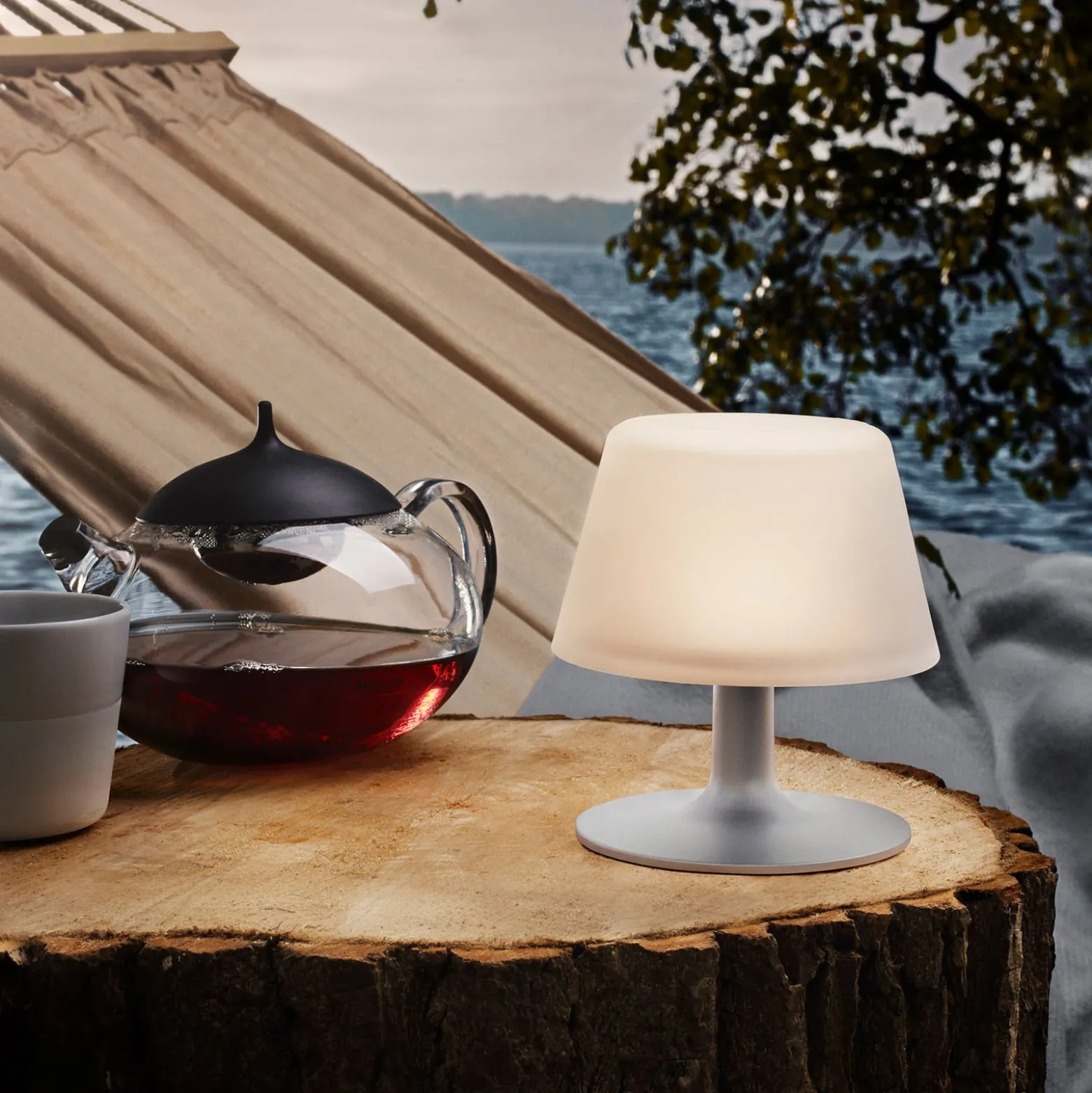 EVA Solo SunLight LED-Solar-Tischleuchte gefrostet