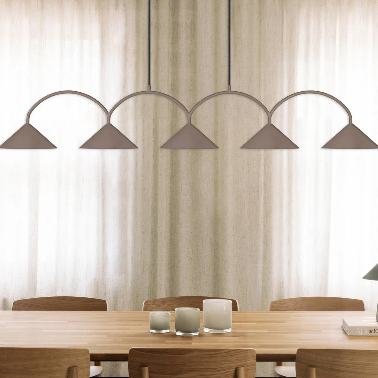 Globen Lighting Hängelampe CURVE, Länge 165 cm, braun 5-flg.
