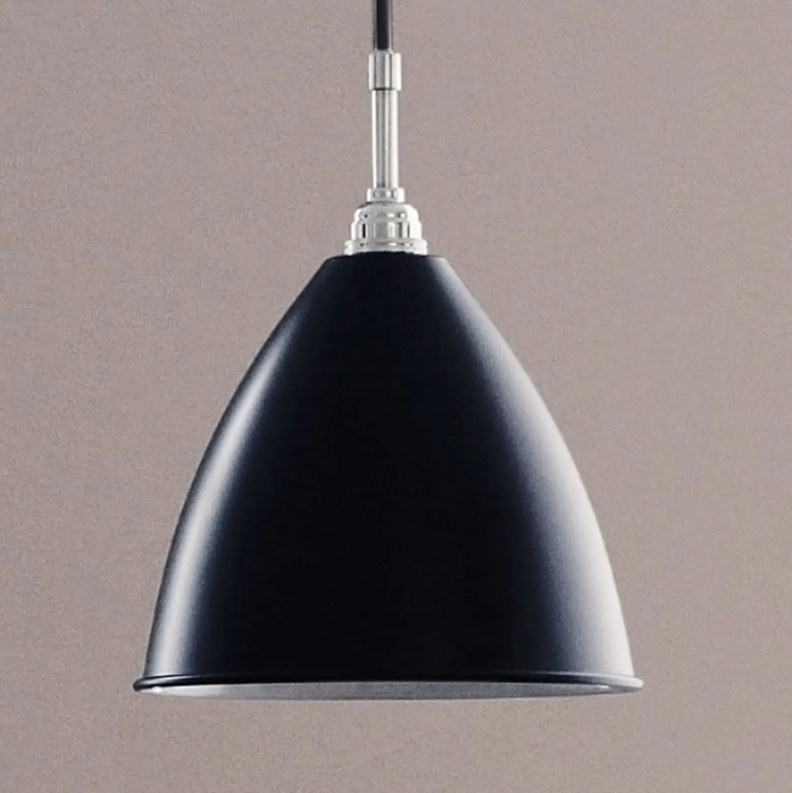 GUBI Bestlite BL9 Hängeleuchte Ø16cm chrom/schwarz