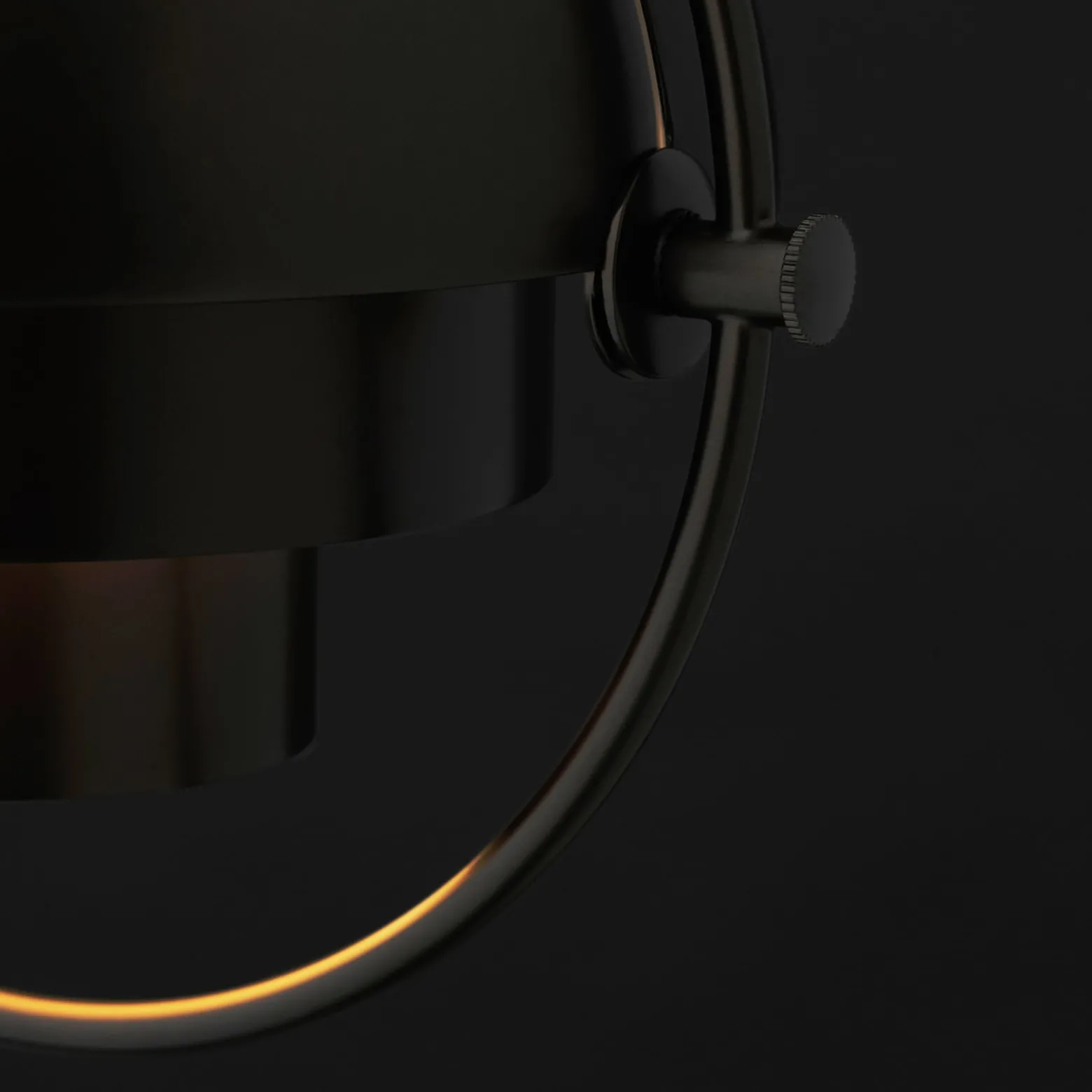 GUBI Hängeleuchte Multi-Lite, Ø 36 cm, schwarz/schwarz