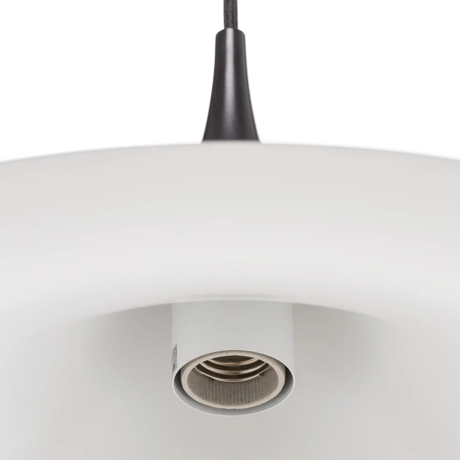 GUBI Hängeleuchte Semi, Ø 47 cm, schwarz