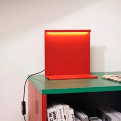HAY LBM LED-Tischleuchte mit Dimmer, tomatenrot