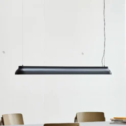 HAY PC Linear LED-Hängeleuchte, schwarz