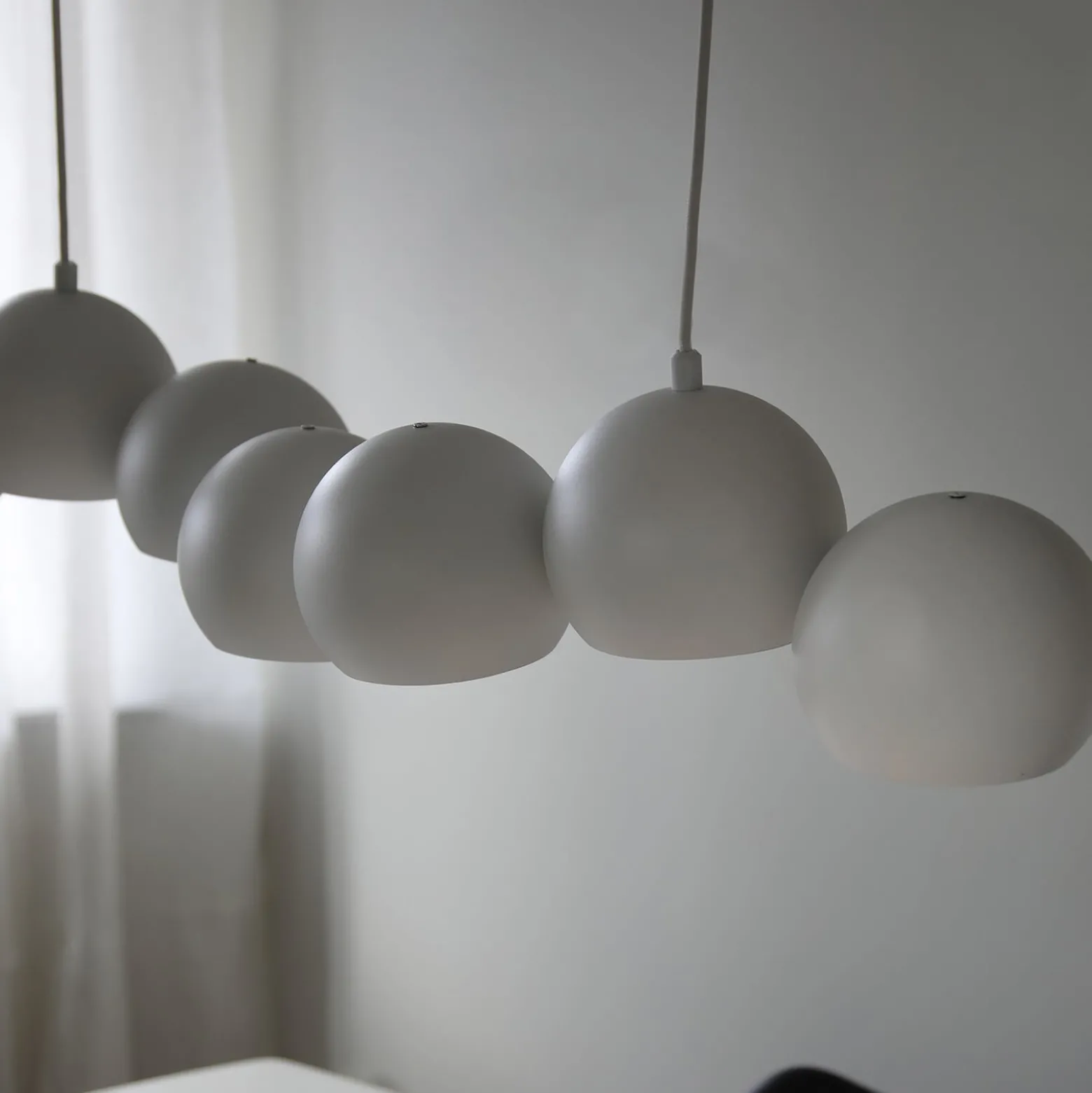 Hängeleuchte Cupolo, weiß, Eisen, Länge 101 cm, 7-flammig