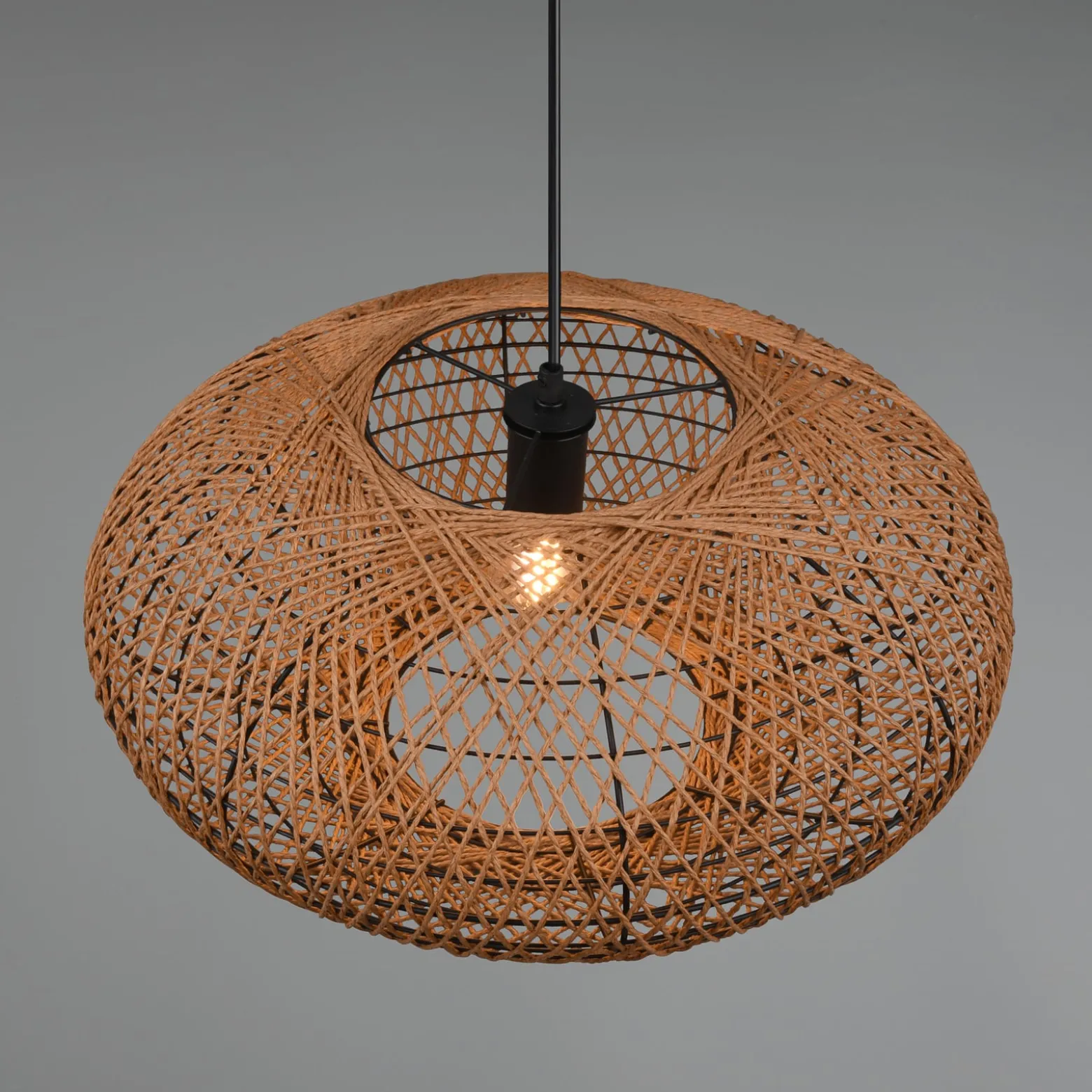 Hängeleuchte Hedda aus Sisal und Metall