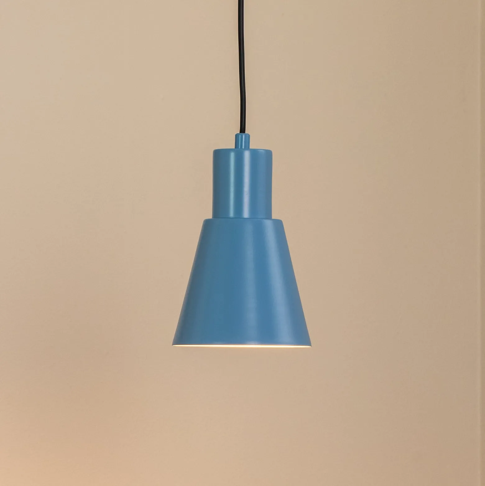Hängeleuchte Konikkem, hellblau, Metall, Ø 14 cm, E27