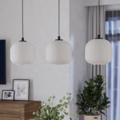 Hängeleuchte Mantunalle, Länge 120 cm, schwarz/weiß, 3-flg.