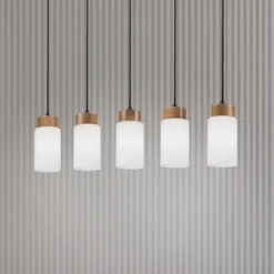 Hängeleuchte Markus, Opalglas/Eichenholz Länge 100 cm 5-flg.