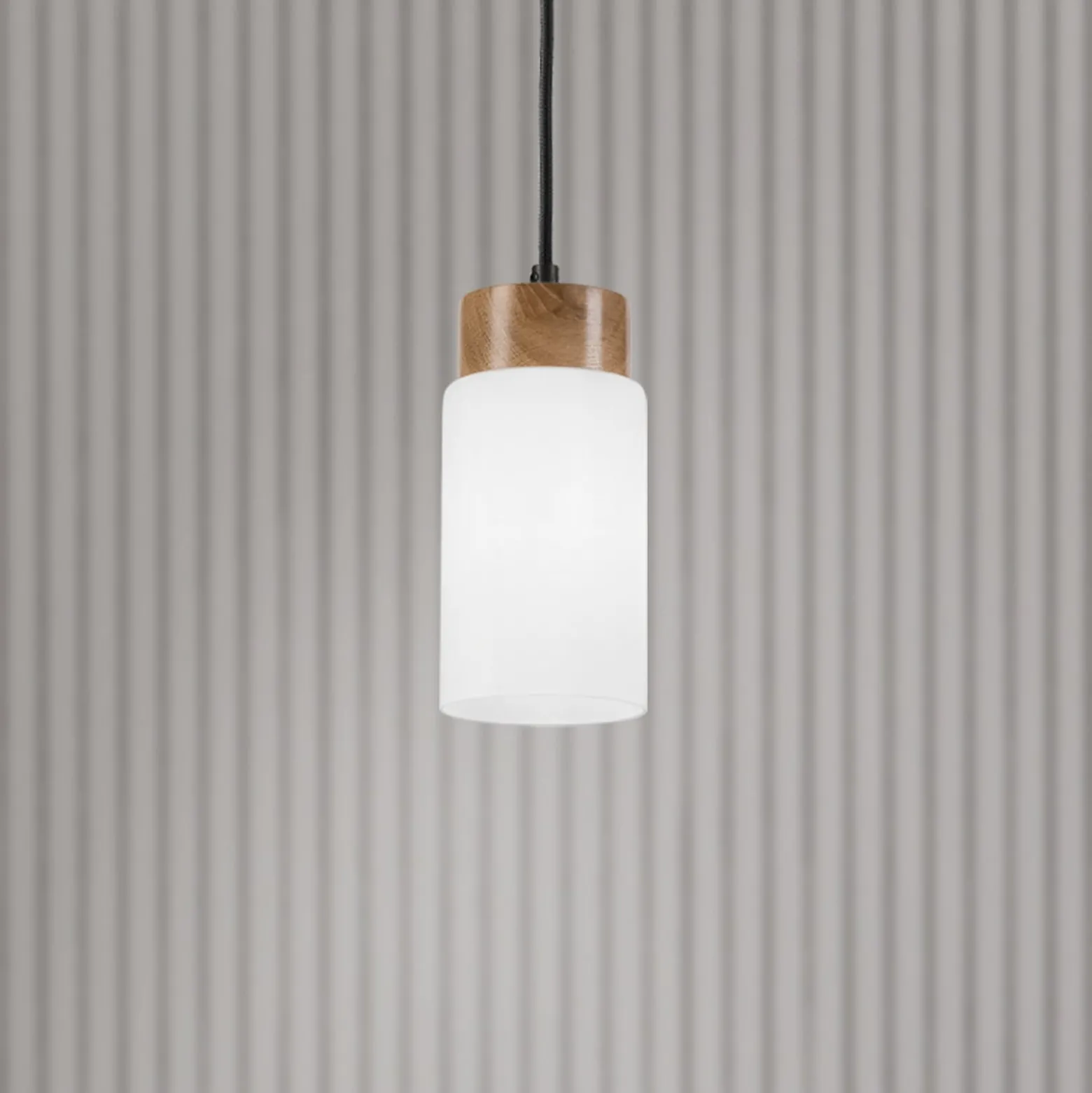 Hängeleuchte Markus, Opalglas/Eichenholz, Ø 9,5 cm, E27