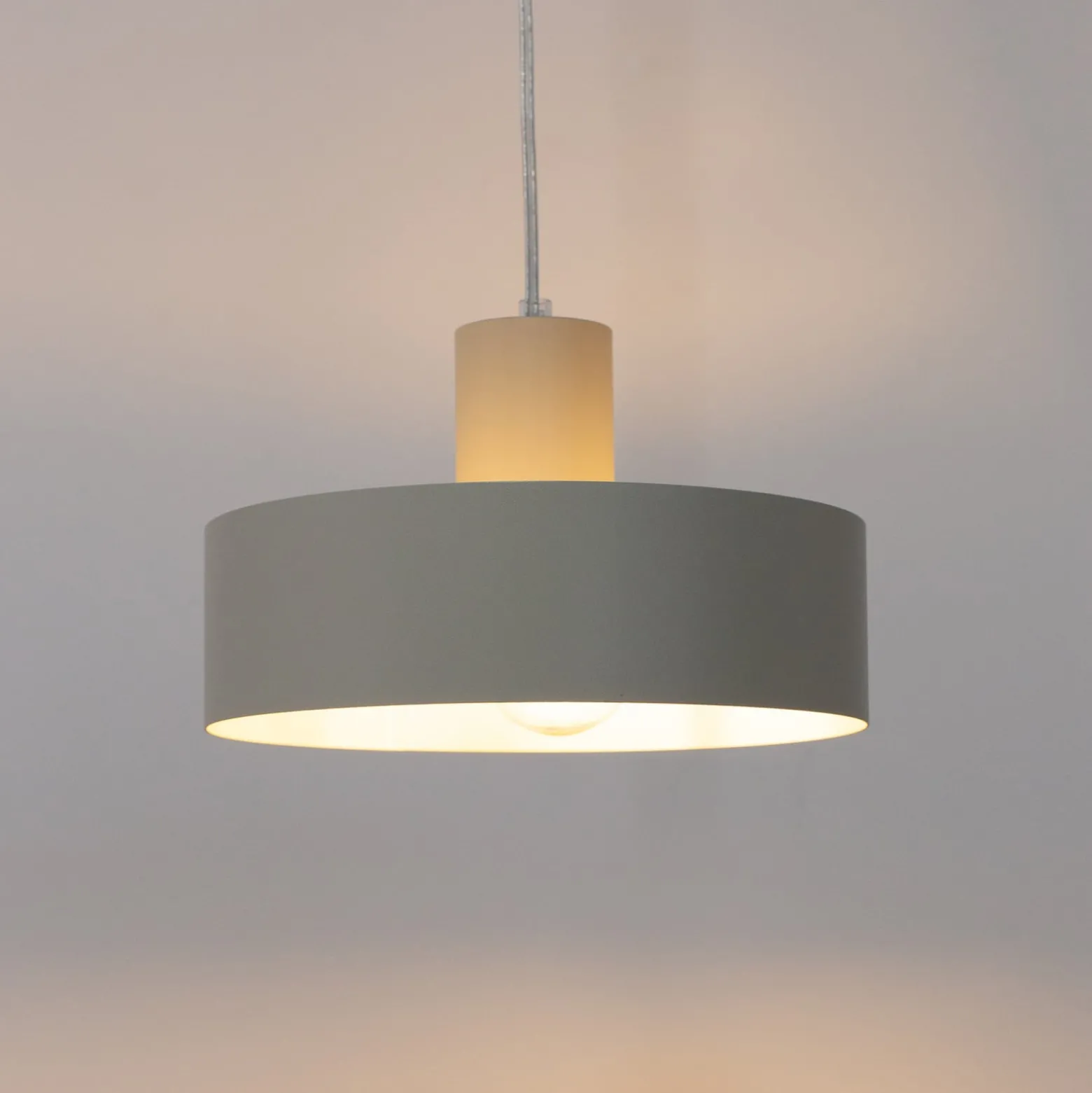 Hängeleuchte Rif M, taupe, 1-flammig, Ø 25 cm, Stahl