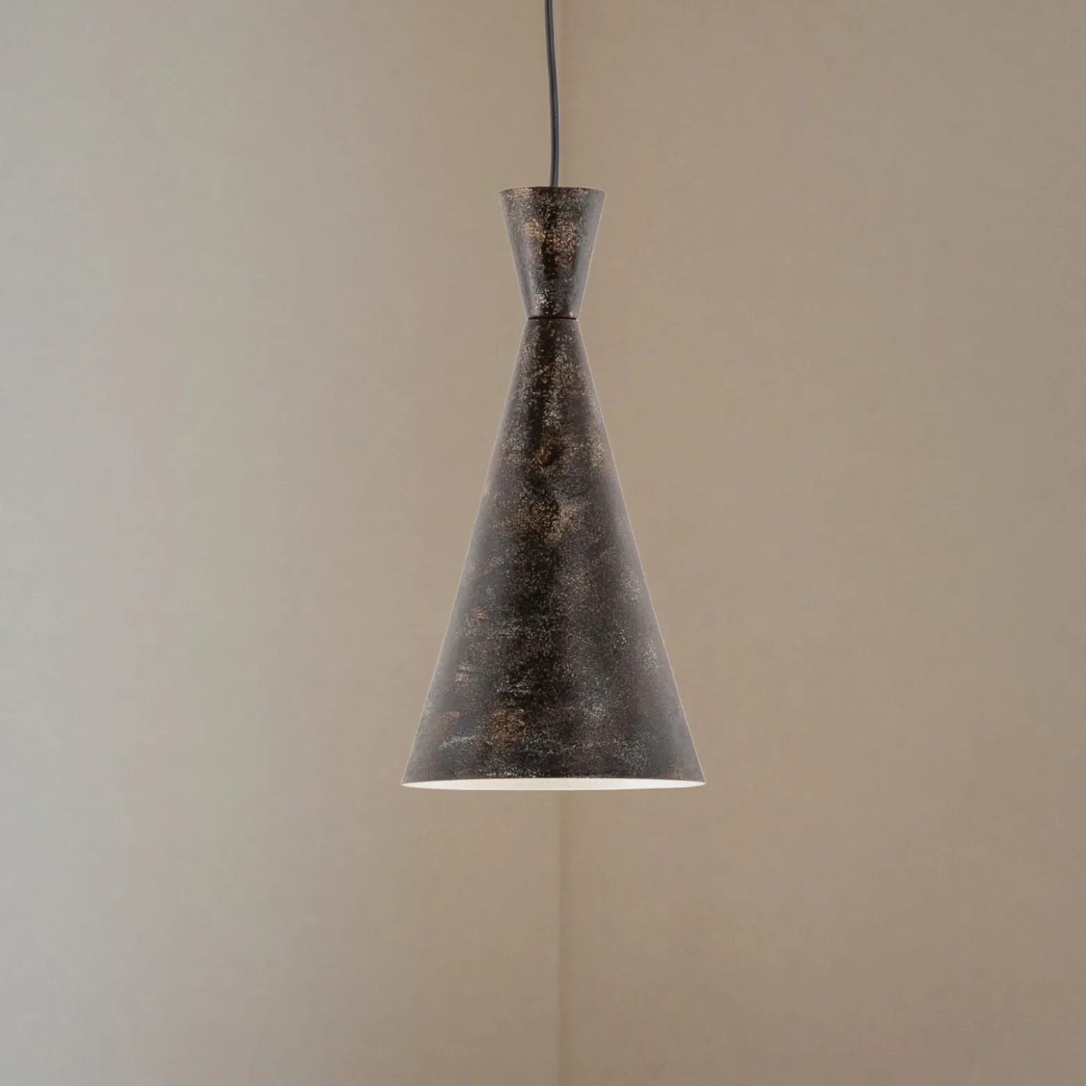 Hängeleuchte Tom, schwarz-braun, Metall, Ø 19 cm, E27