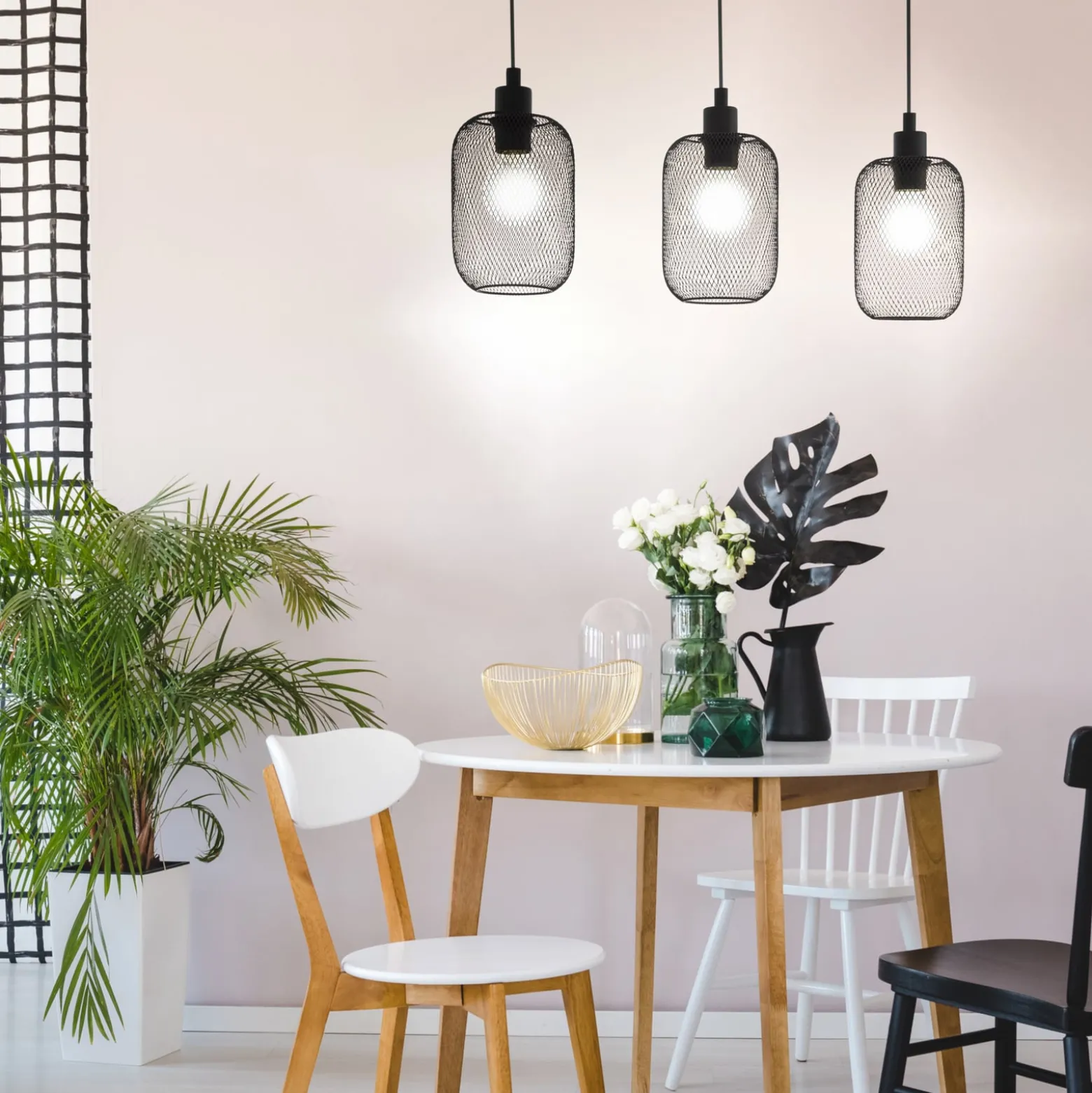Hängeleuchte Wrington, Länge 74 cm, schwarz, 3-flg., Stahl