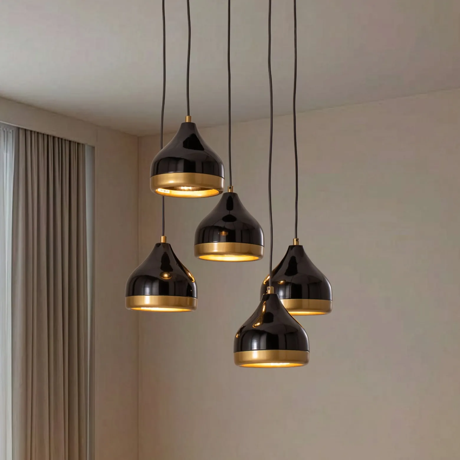 Hängeleuchte Yildo, 5-flammig, Rondell, schwarz/gold, Ø43 cm