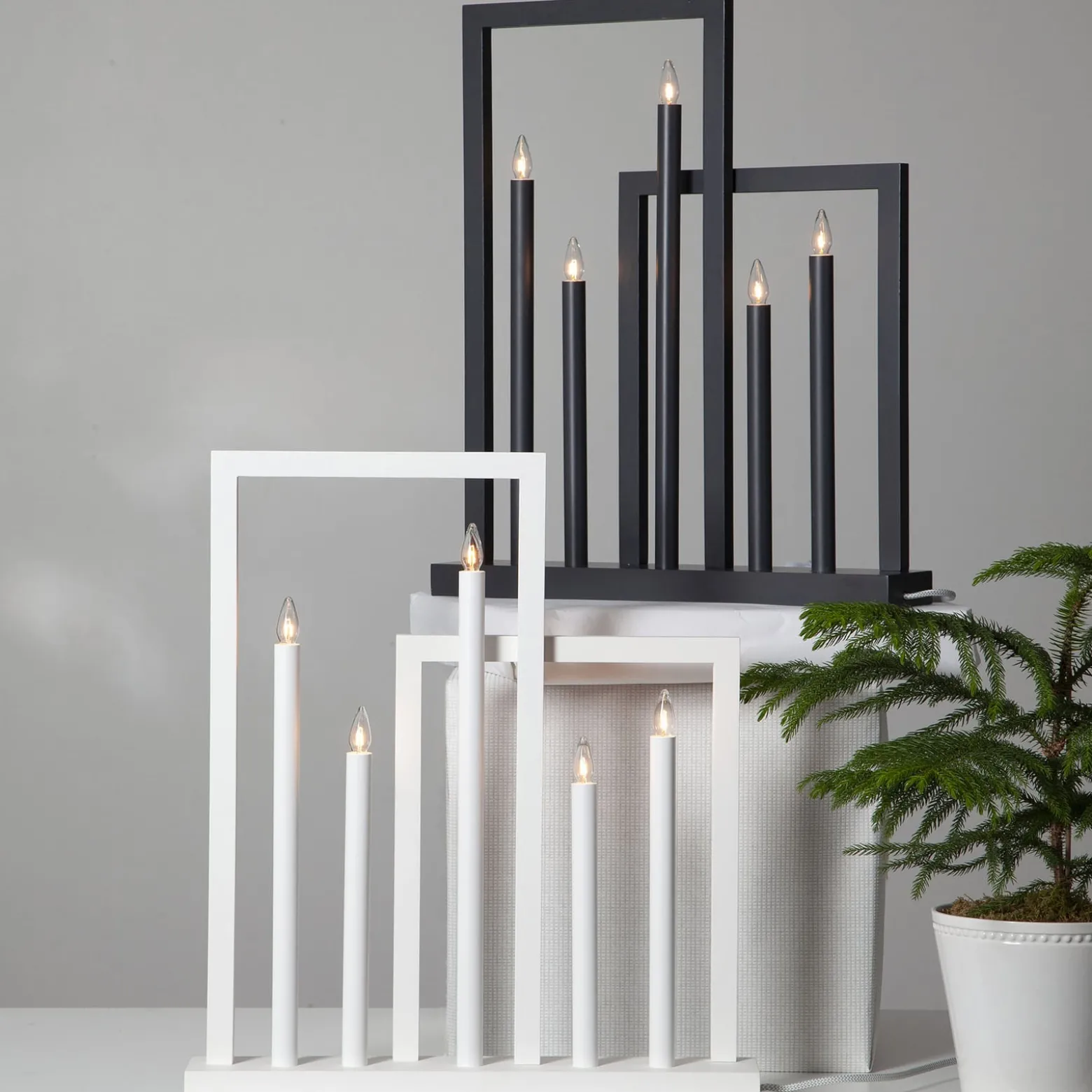 Holz-Fensterleuchter Frame, 5-flammig, weiß