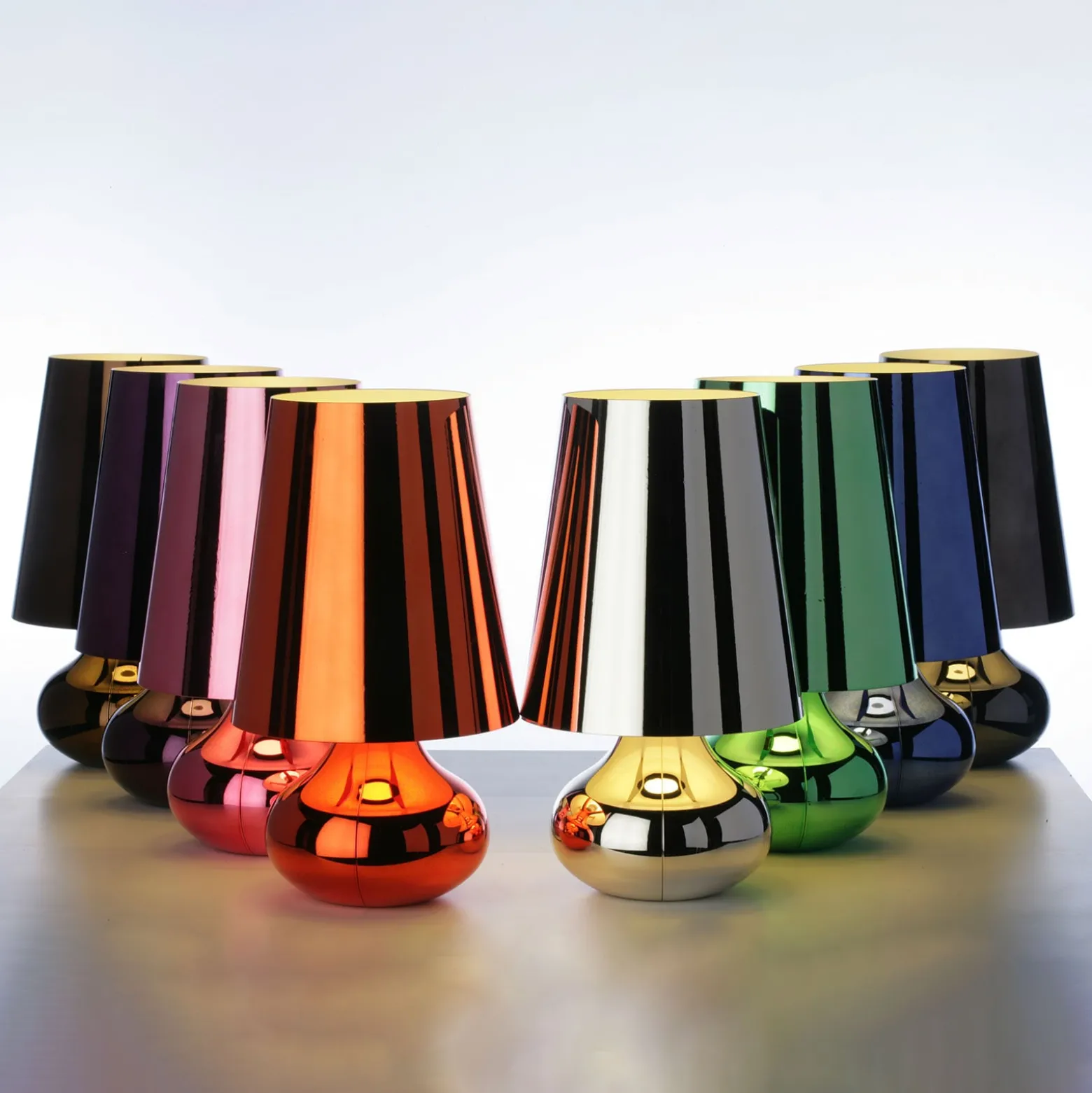 Kartell Cindy LED-Tischleuchte, grau metallic