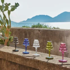 Kartell LED-Akku-Tischlampe Battery, 26 cm, grün, IP54