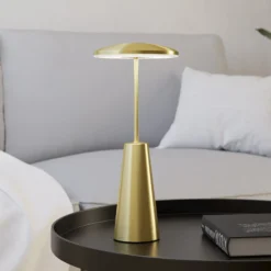 LED-Akkuleuchte Piccola, messingfarben, Höhe 28cm, IP54