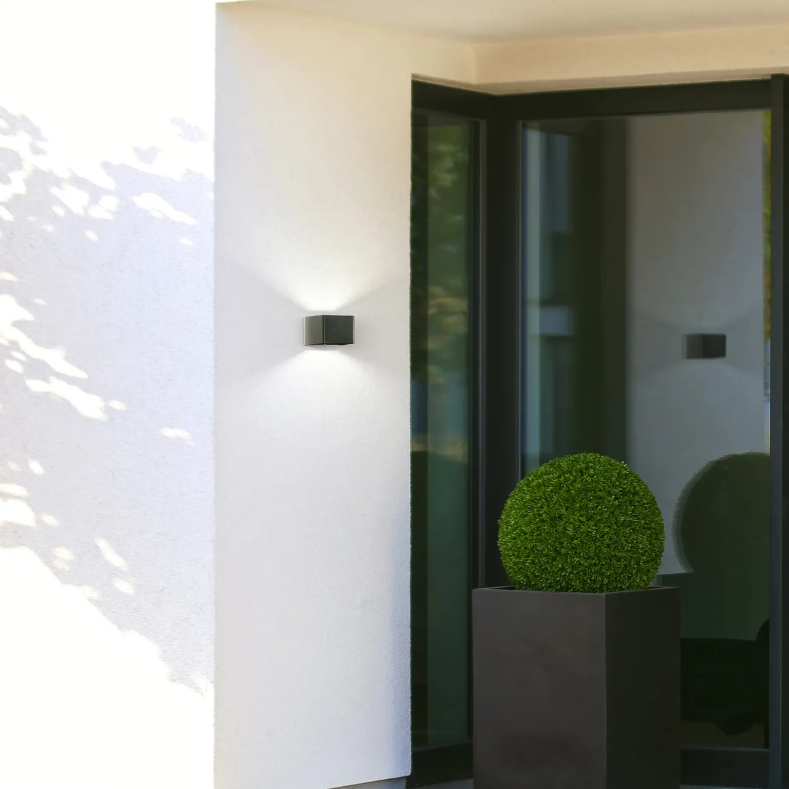 LED-Akku-Wandlampe Magnetic, schwarz, USB, Bewegungsmelder