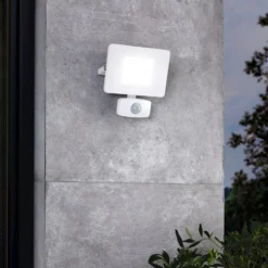 LED-Außenstrahler Faedo 3 mit Sensor, weiß, 20W