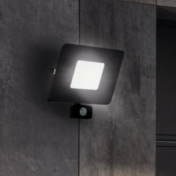 LED-Außenstrahler Faedo 3 mit Sensor, schwarz, 50W