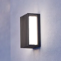 LED-Außenwandlampe Genovese, schwarz, Höhe 24 cm, Metall