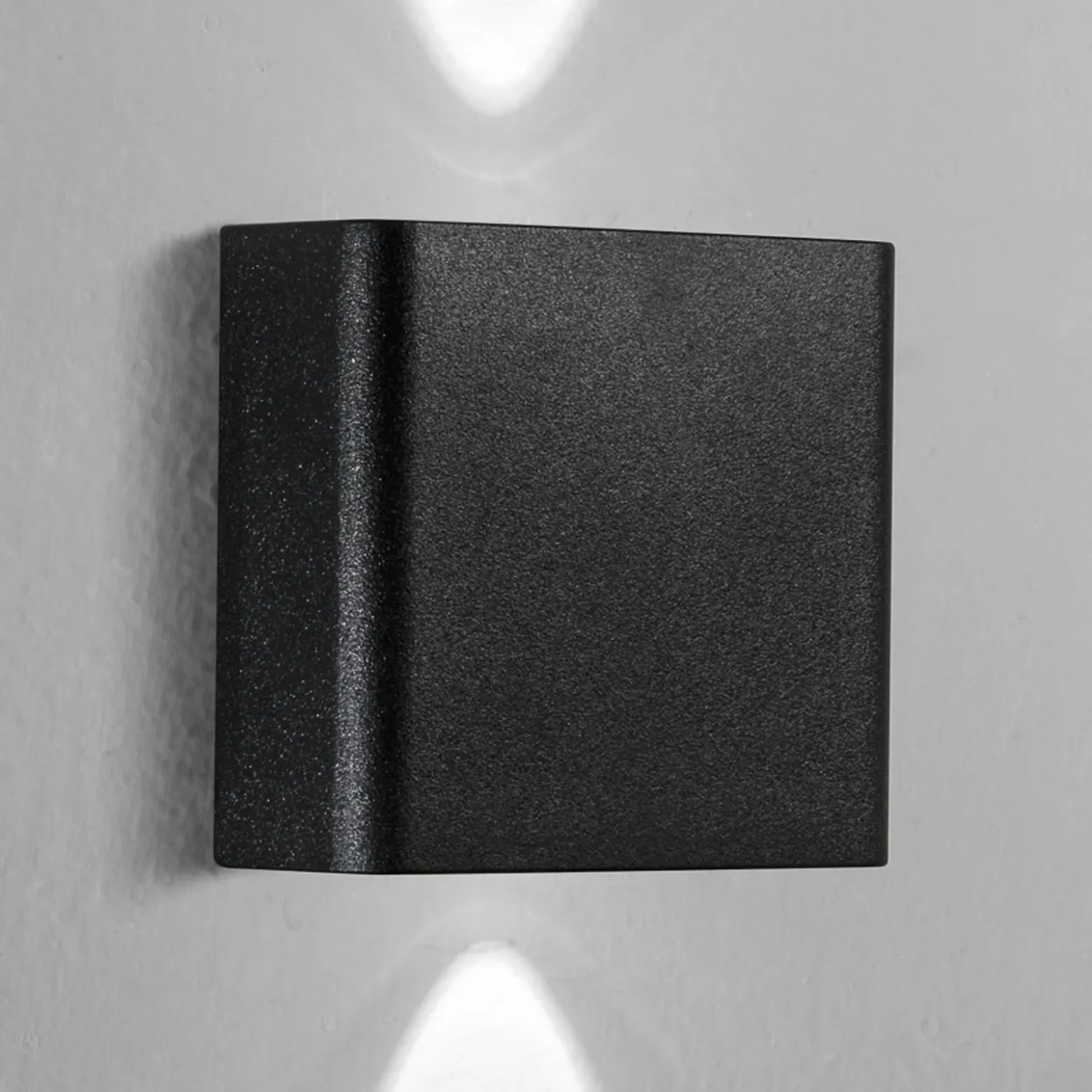 LED-Außenwandlampe KLEIN, schwarz, Breite 11 cm, Kunststoff