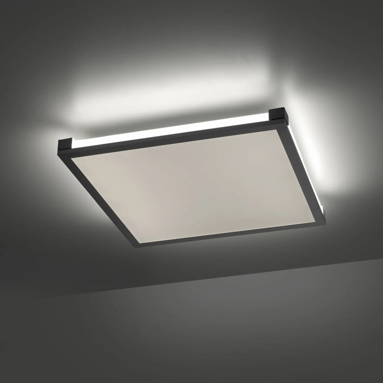 LED-Deckenlampe Mario 45x45cm, dimmbar, RGBW