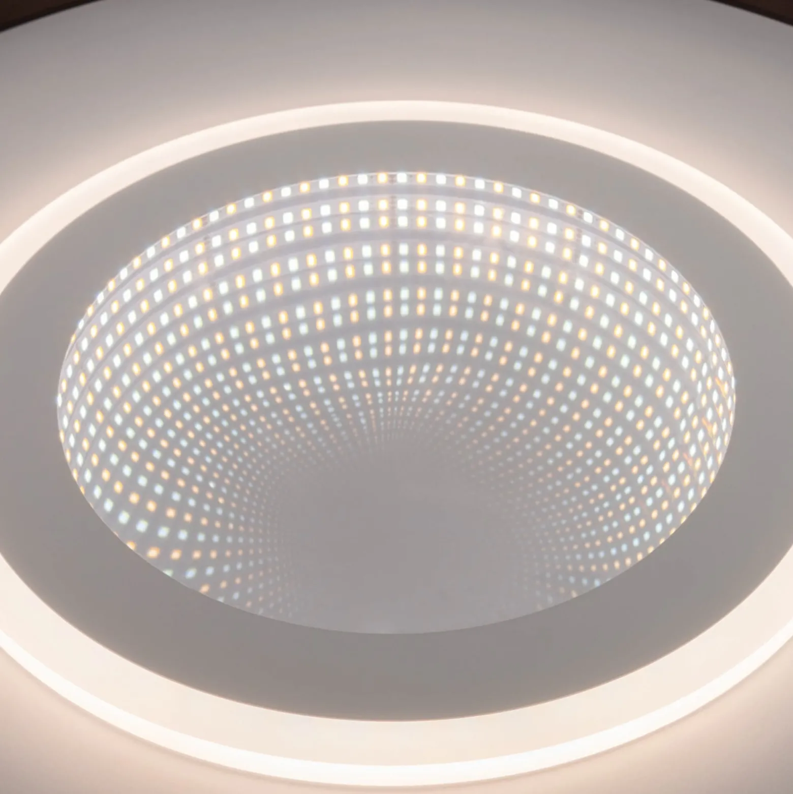 LED-Deckenlampe Redona, weiß/schwarz, Ø 50 cm, CCT, 3D
