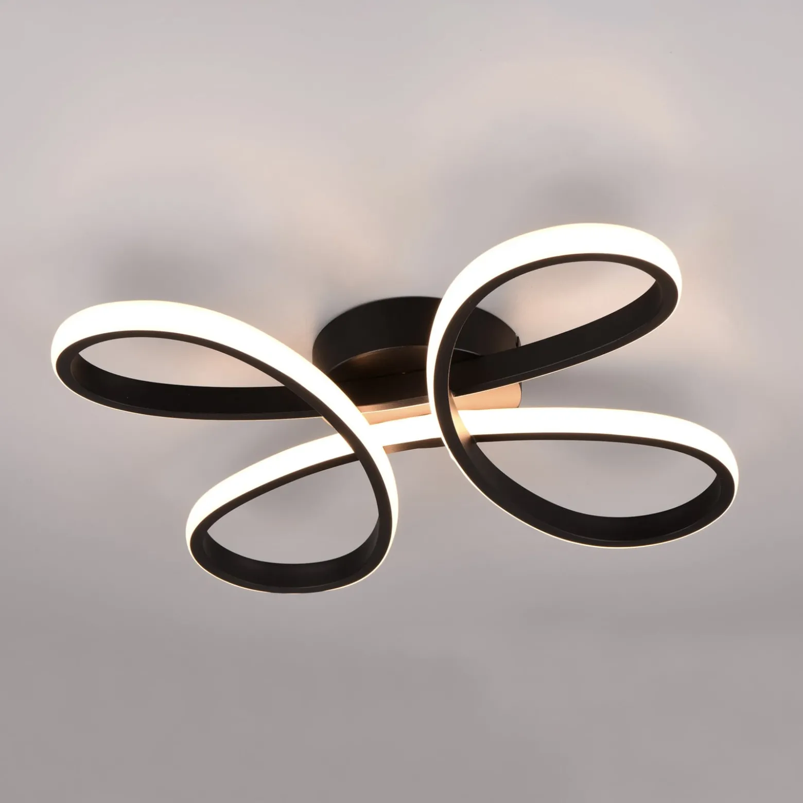 LED-Deckenleuchte Fly, schwarz matt, 3.000 K, 40 cm x 40 cm