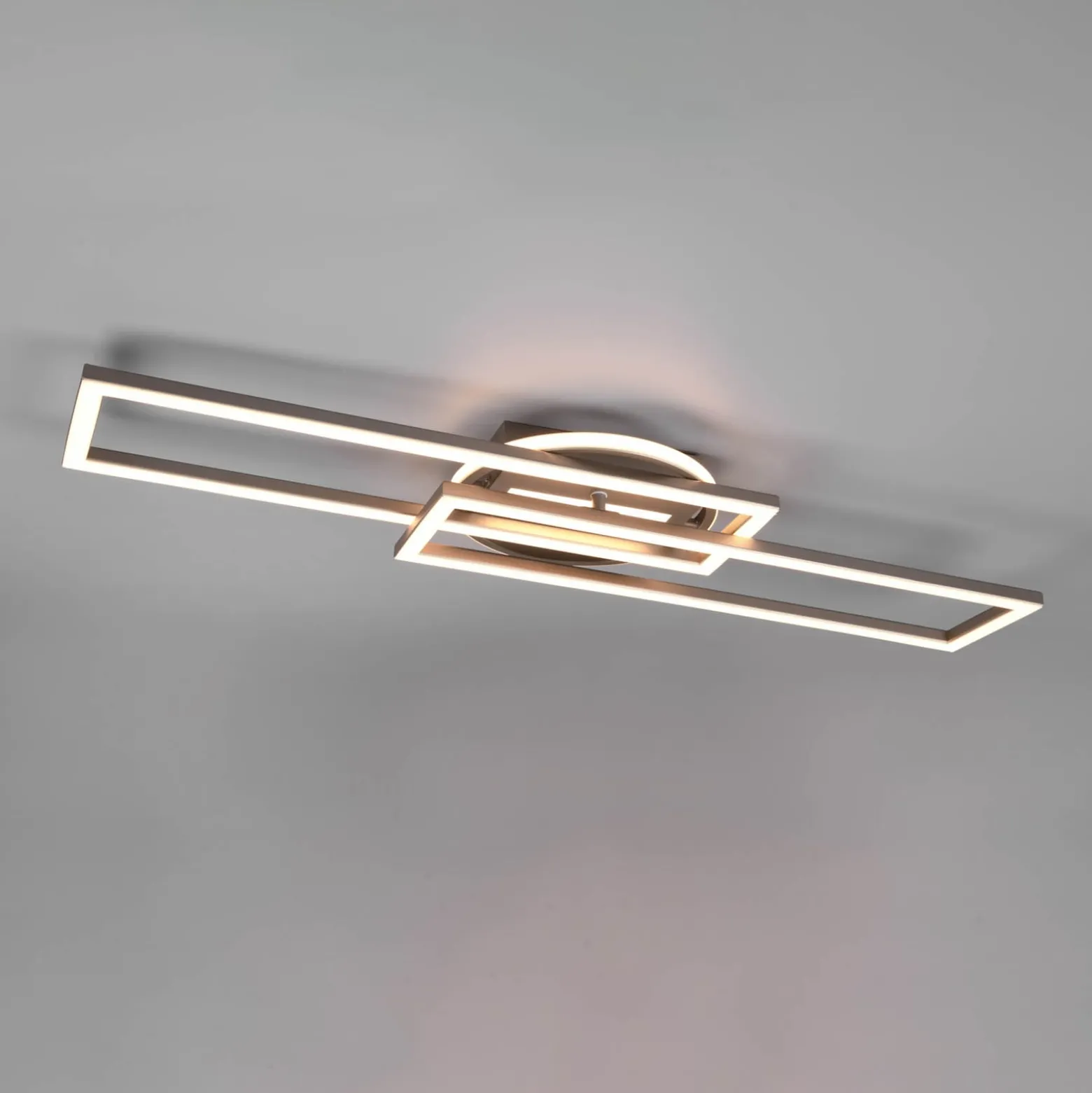LED-Deckenleuchte Twister, drehbar, Remote, nickel
