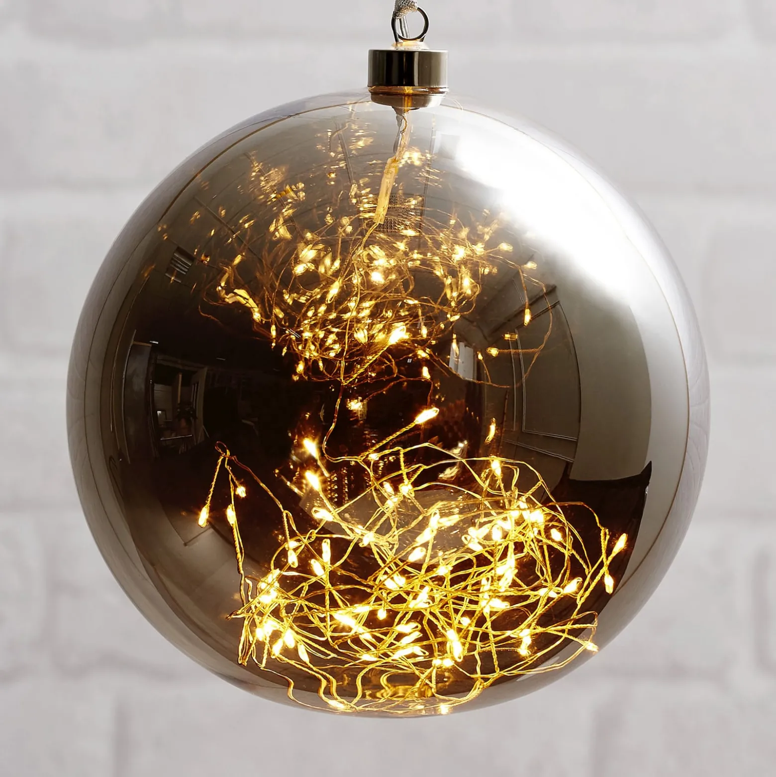 LED-Dekokugel Glow aus Glas, Ø 20 cm rauchgrau