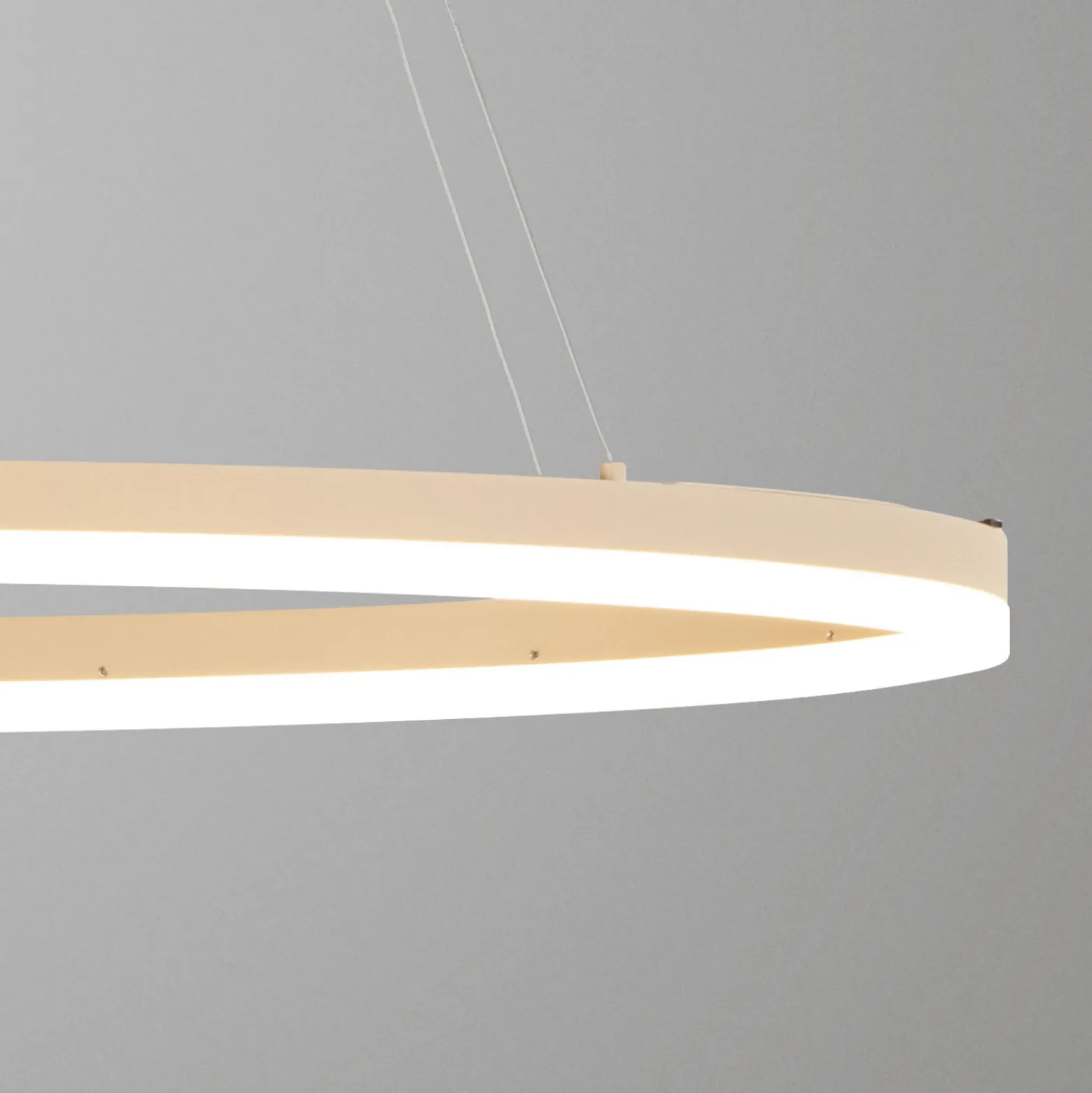 LED-Hängelampe Silvio, Länge 100 cm, sandfarben, Metall, CCT