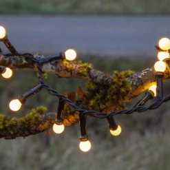 LED-Lichterkette Berry Mini mit Timerfunktion weiß
