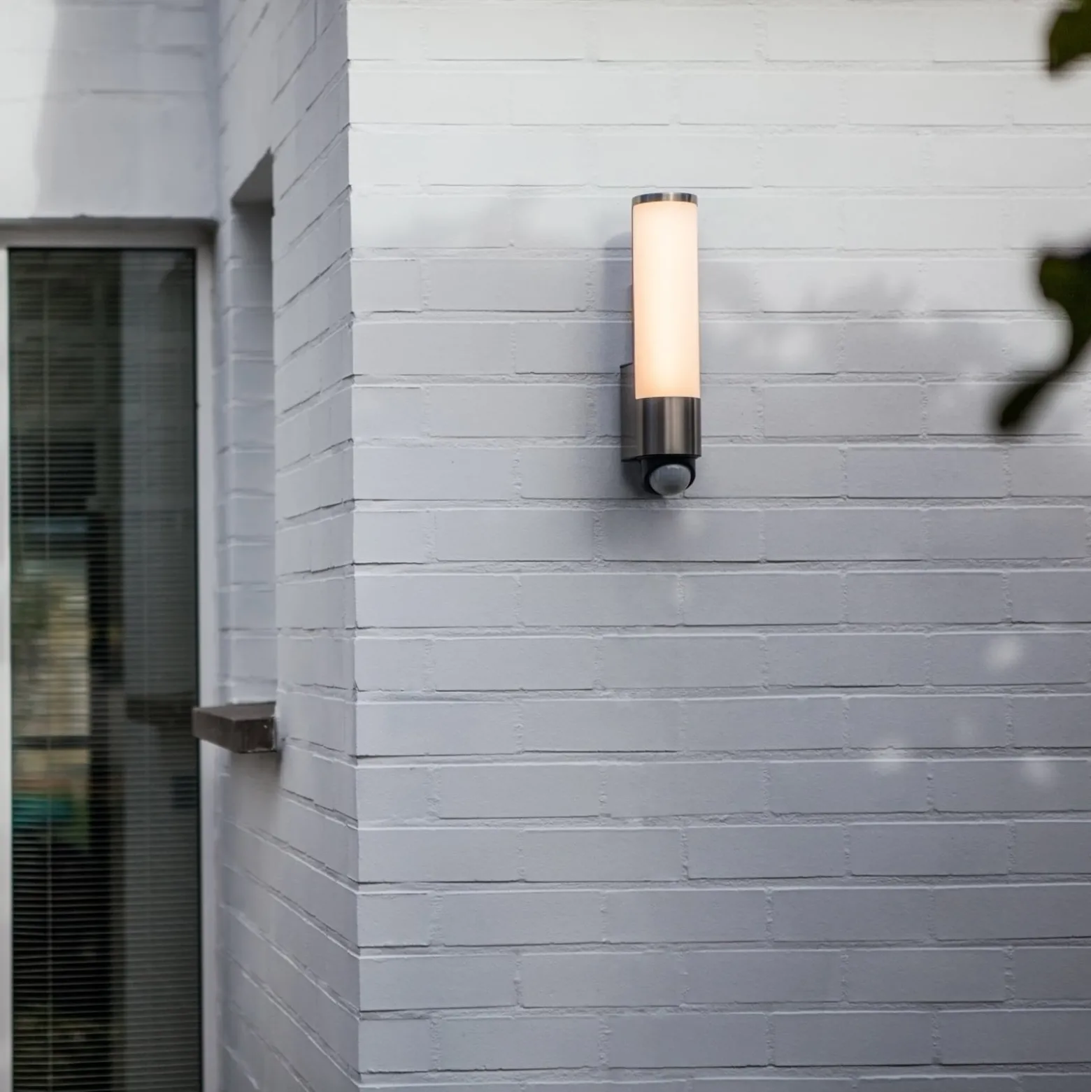 LED-Sensor-Außenwandleuchte LEDA, Edelstahl, Höhe 35 cm IP44