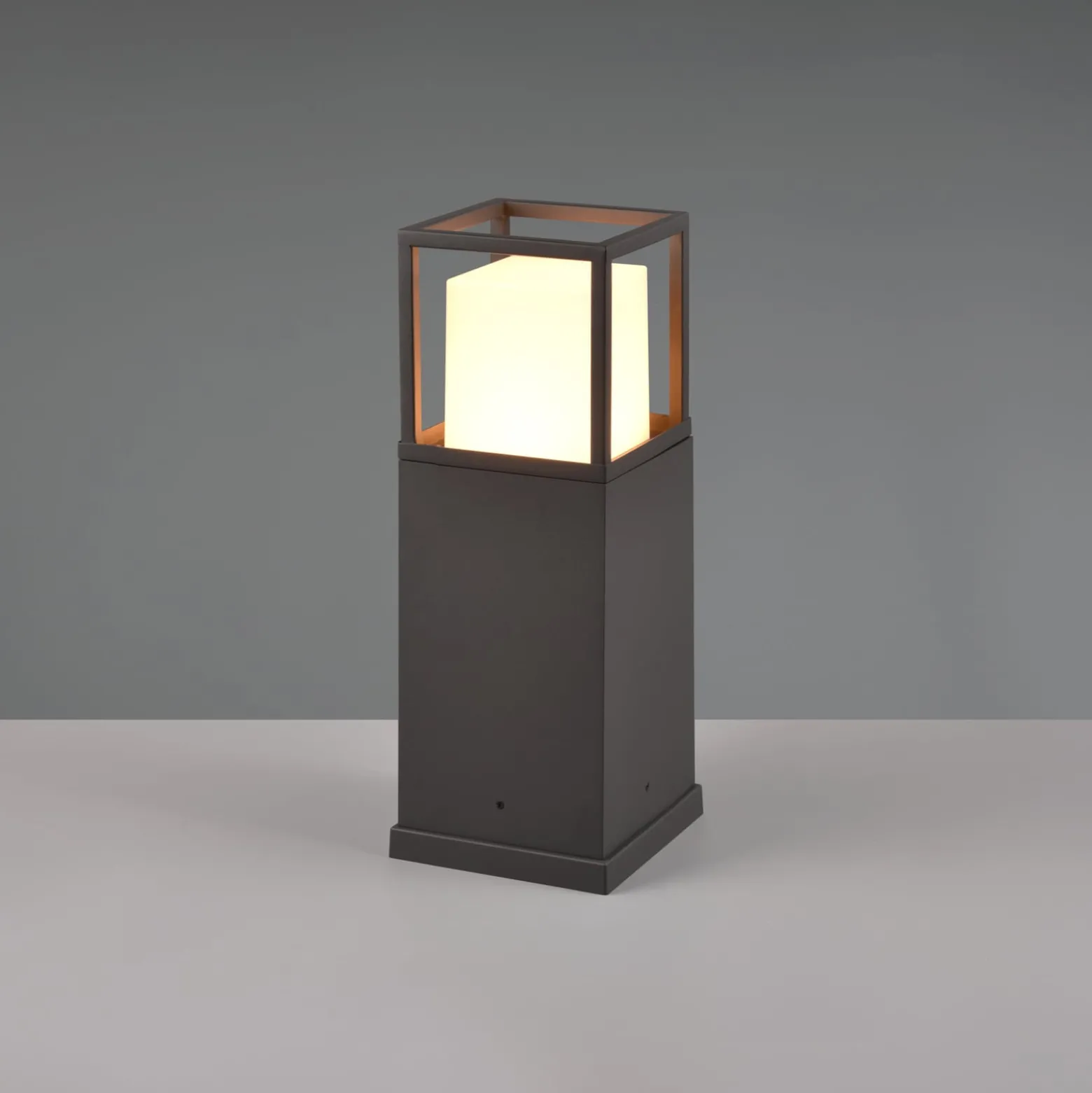 LED-Sockelleuchte Witham, 40 cm hoch, anthrazit, CCT, IP54