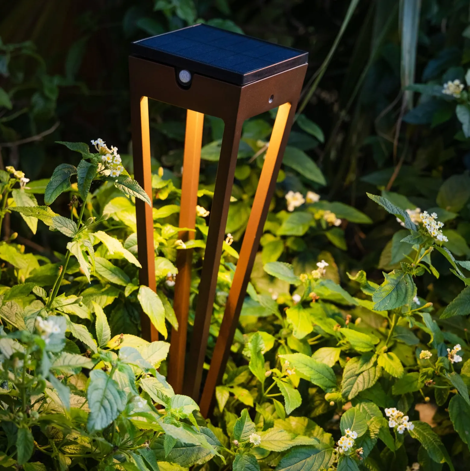 LED-Solarfackel Tinka, 52 cm hoch, corten