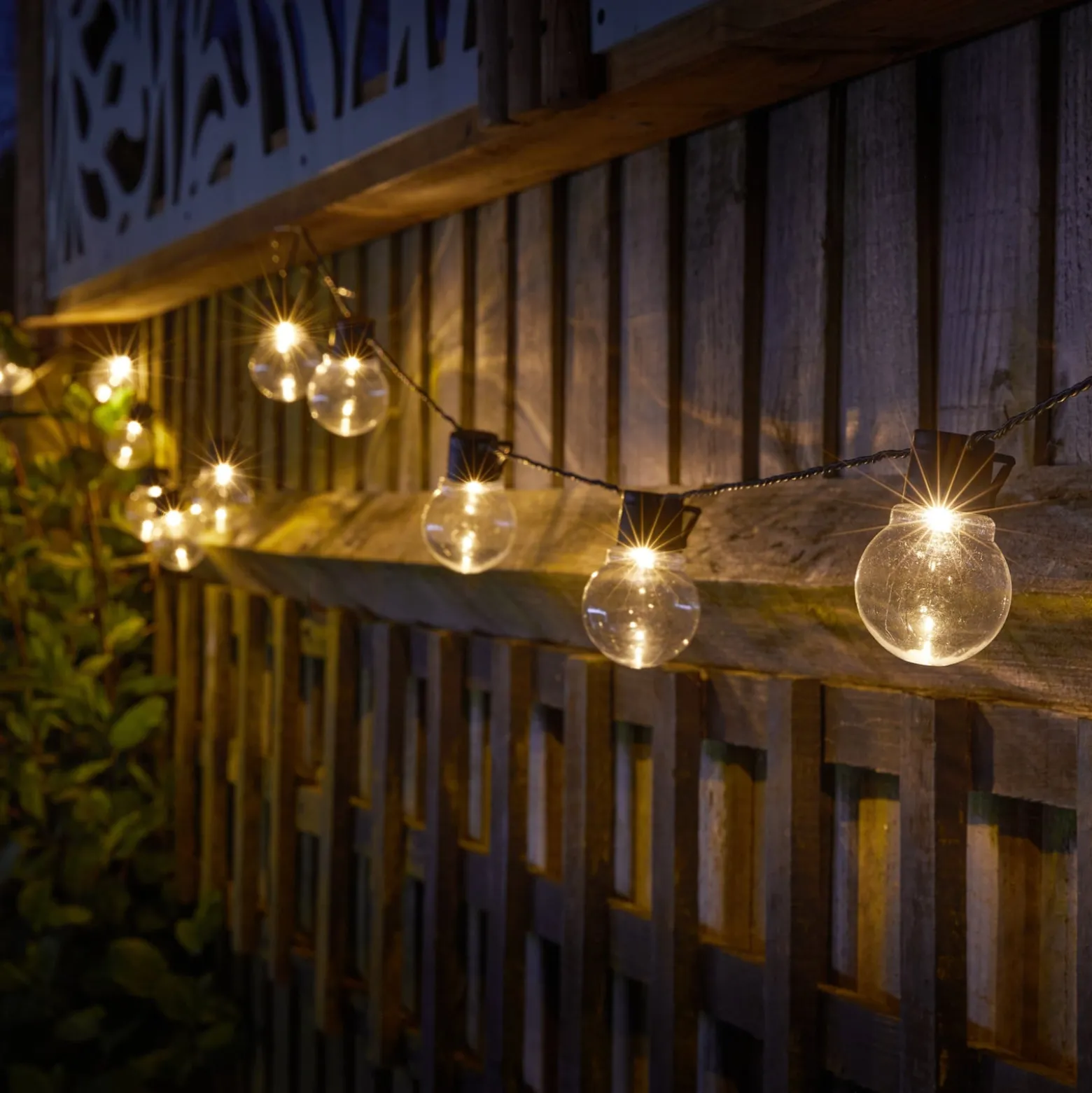 LED-Solar-Lichterkette GloBulb, 20-flammig, IP44
