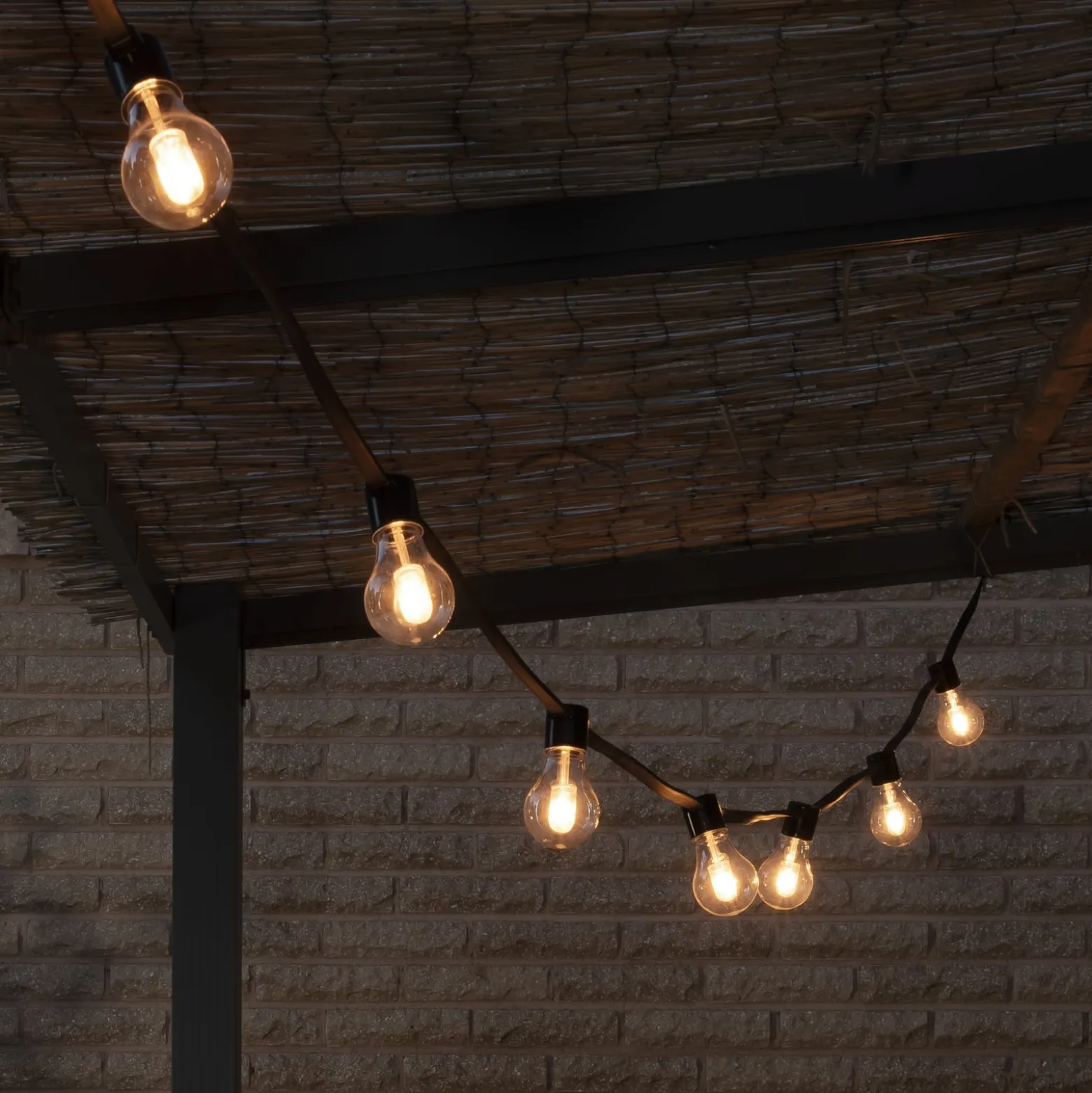 LED-Solar-Lichterkette Party, 6,2W, bernstein, IP44, 1800K