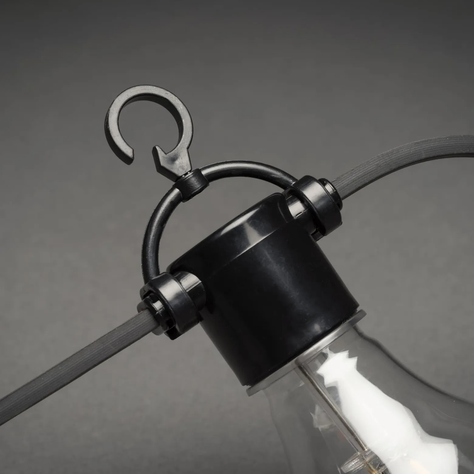 LED-Solar-Lichterkette Party, 6,2W, bernstein, IP44, 1800K