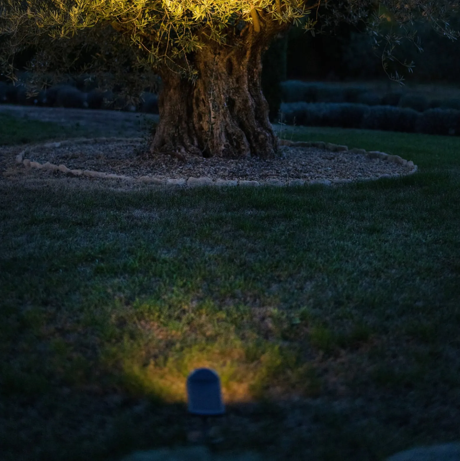 LED-Solar-Strahler OJE, grau, dimmbar Tageslichtsensor Timer